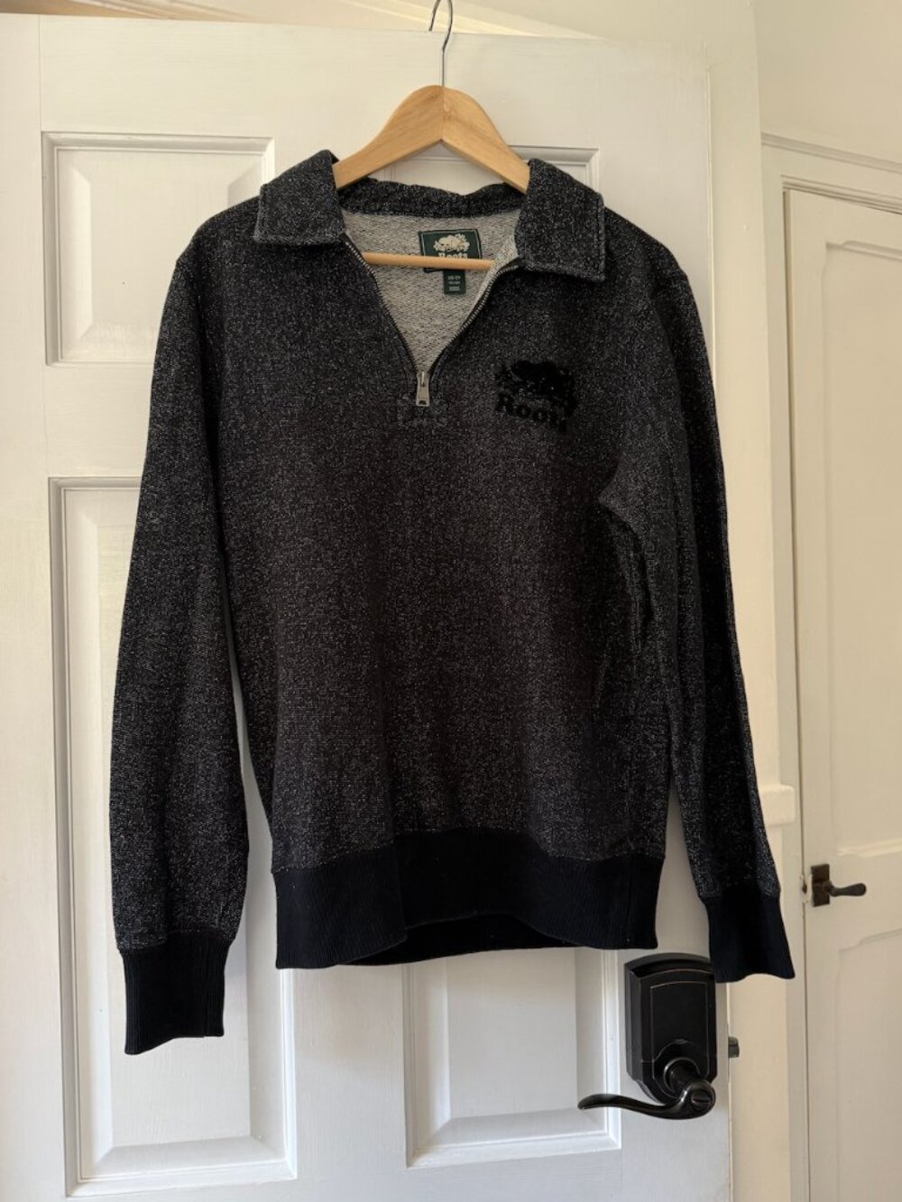 Roots sweatshirt